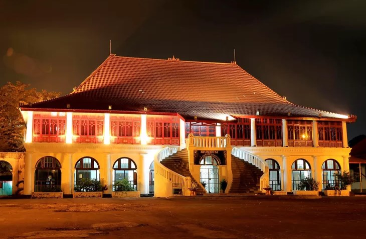 museum sultan mahmud badaruddin ii foto